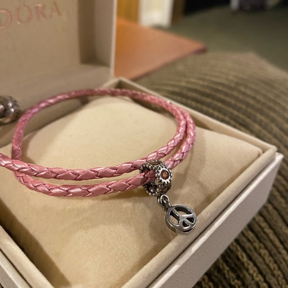 Pandora Peace Dangle Charm - Picture 2 of 4